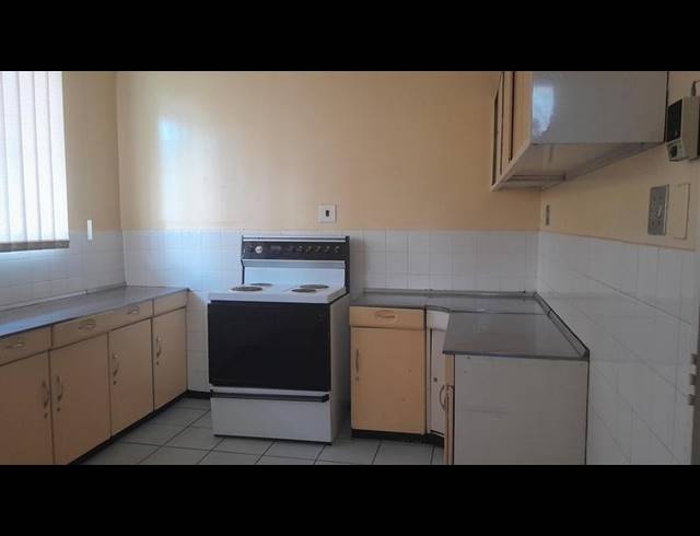 OFFICE PROPERTY TO RENT IN CAPRICORN